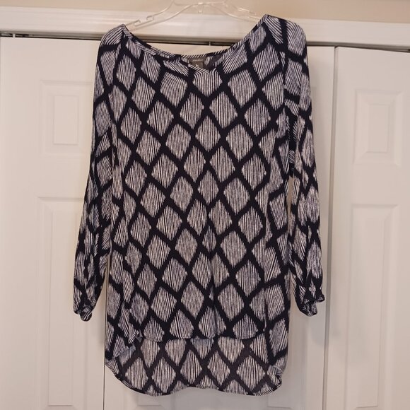 Eddie Bauer Tops - 3/$18 or 5/$25 Eddie Bauer Blue/White Long Sleeve Top Size Large